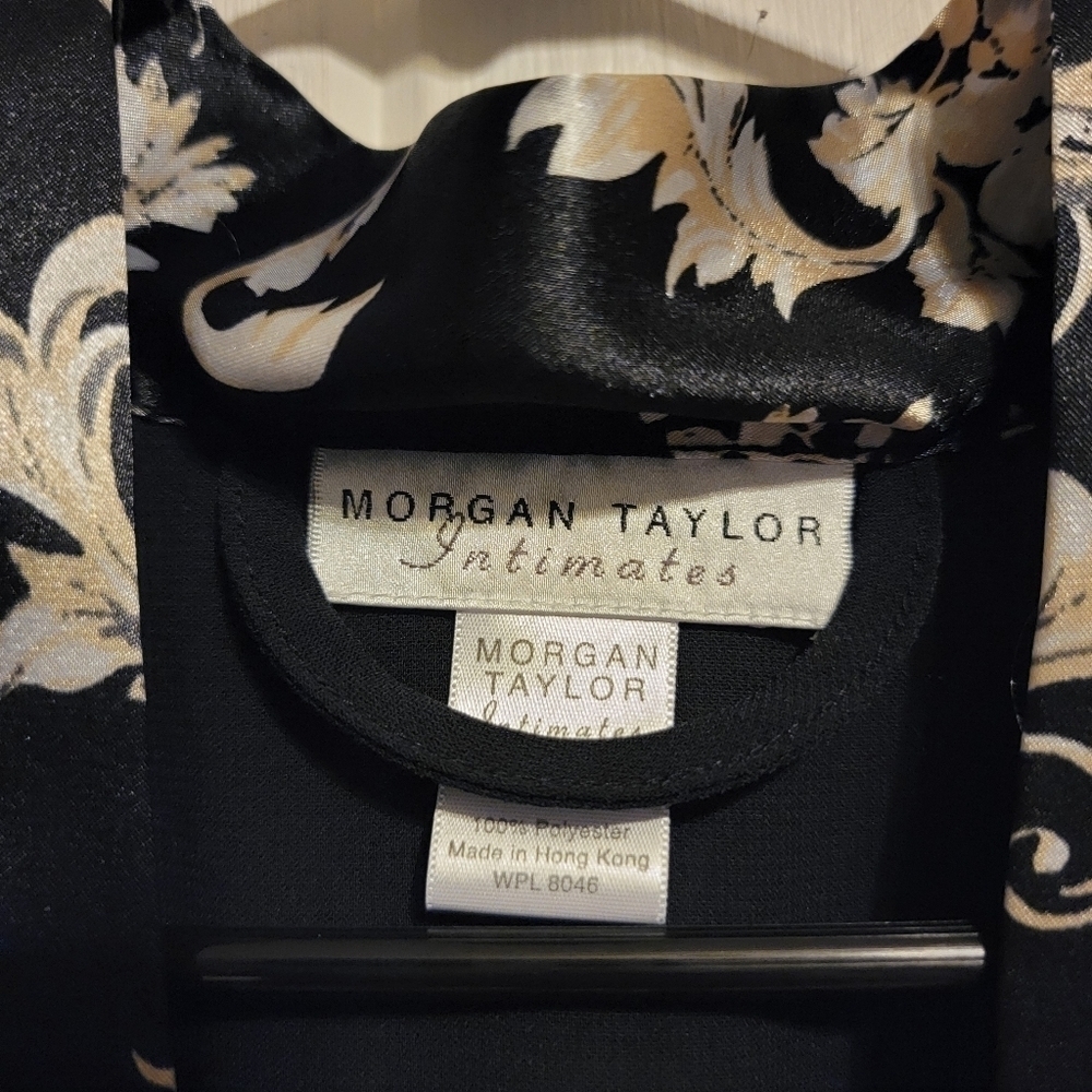 Morgan Taylor Intimates Robe Floral Size Medium - Picture 5 of 5